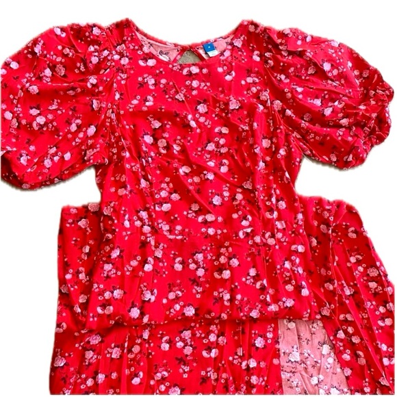 Red Maxi dress. Old navy Summer dress. Size M. Floral. Puff sleeves. - Picture 4 of 16